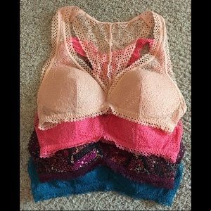 Set of 4, Never worn, Victorias Secret bralettes!
